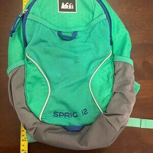 REI Kids  Sprig 12 Green Backpack